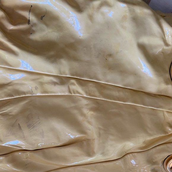 AUTHENTIC GUCCI HYSTERIA PATENT LEATHER HOBO BAG - Picture 13 of 16